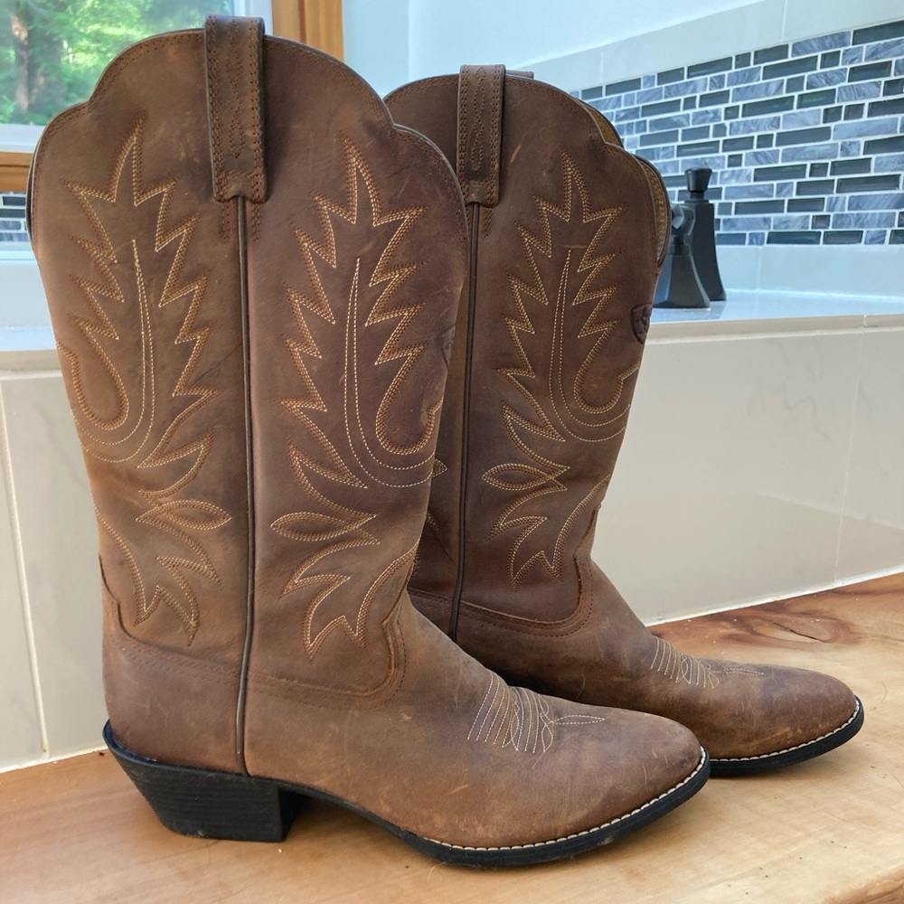 Ariat Heritage western boots